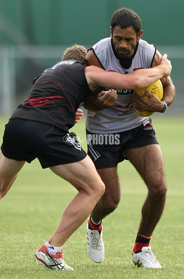 AFL 2010 Training - Essendon 150110 - 197369