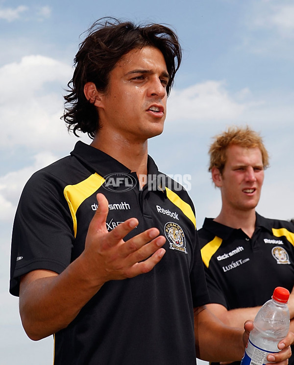 AFL 2010 Media - Richmond Community Camp 020210 - 197878