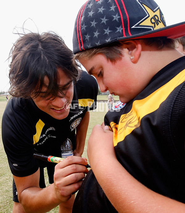 AFL 2010 Media - Richmond Community Camp 020210 - 197889