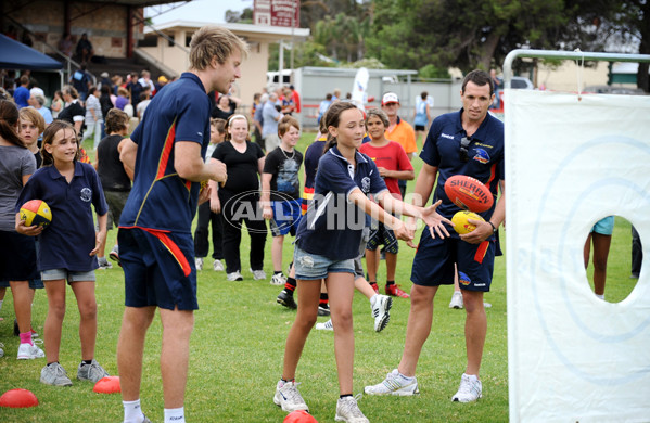 AFL 2010 Media - Adelaide Community Camp 040210 - 198063