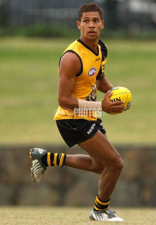 AFL 2010 Media - Richmond Intra-Club Match 050210 - 198133