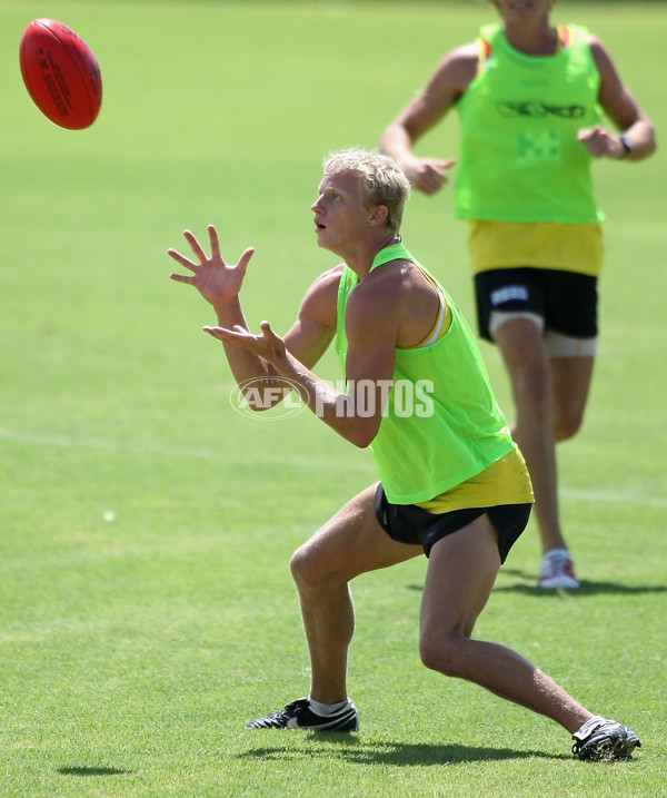 AFL 2010 Media - Gold Coast Community Camp 080210 - 198243