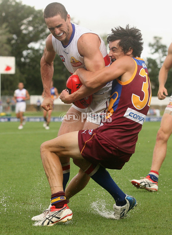 AFL 2010 NAB Cup Rd 01 - Western Bulldogs v Brisbane - 198619