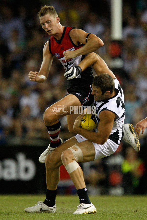 AFL 2010 NAB Cup Rd 01 - St Kilda v Collingwood - 198832