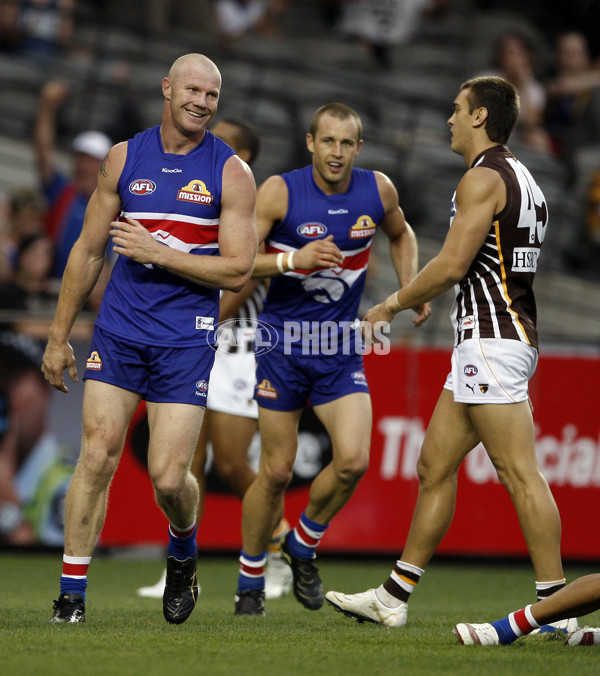 AFL 2010 NAB Cup Rd 02 - Hawthorn v Western Bulldogs - 199215