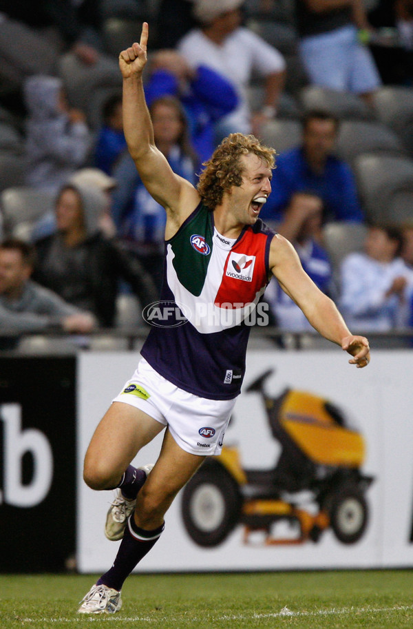 AFL 2010 NAB Cup Rd 02 - North Melbourne v Fremantle - 199497