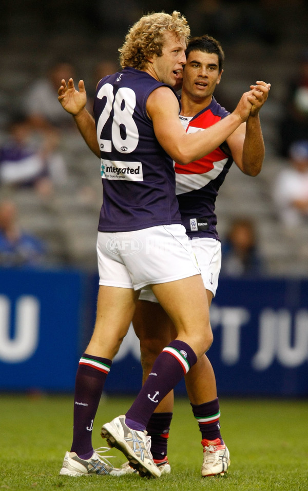 AFL 2010 NAB Cup Rd 02 - North Melbourne v Fremantle - 199549