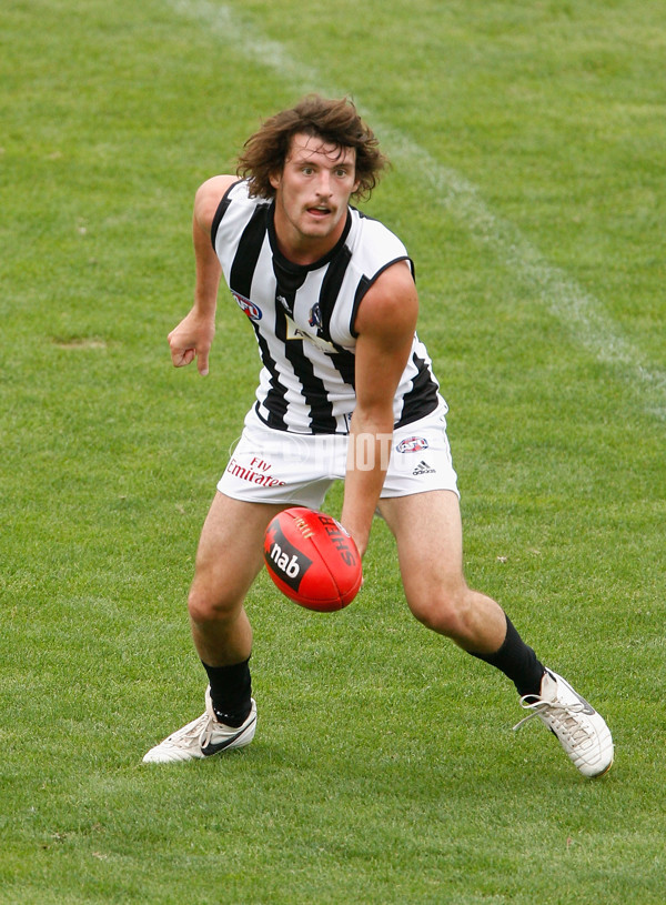 AFL 2010 NAB Challenge - Richmond v Collingwood - 199649