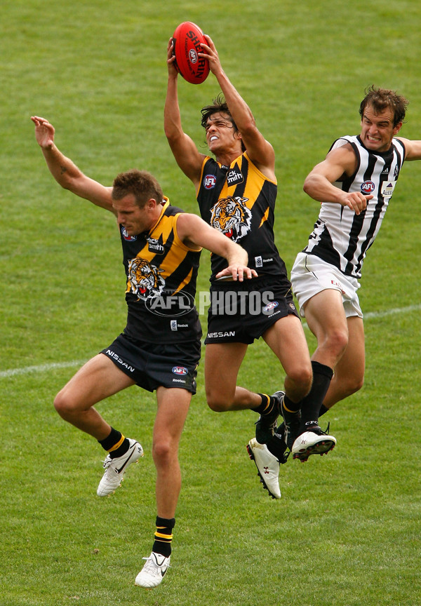 AFL 2010 NAB Challenge - Richmond v Collingwood - 199672