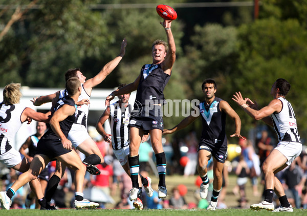 AFL 2010 NAB Challenge - Port Adelaide v Collingwood - 200353