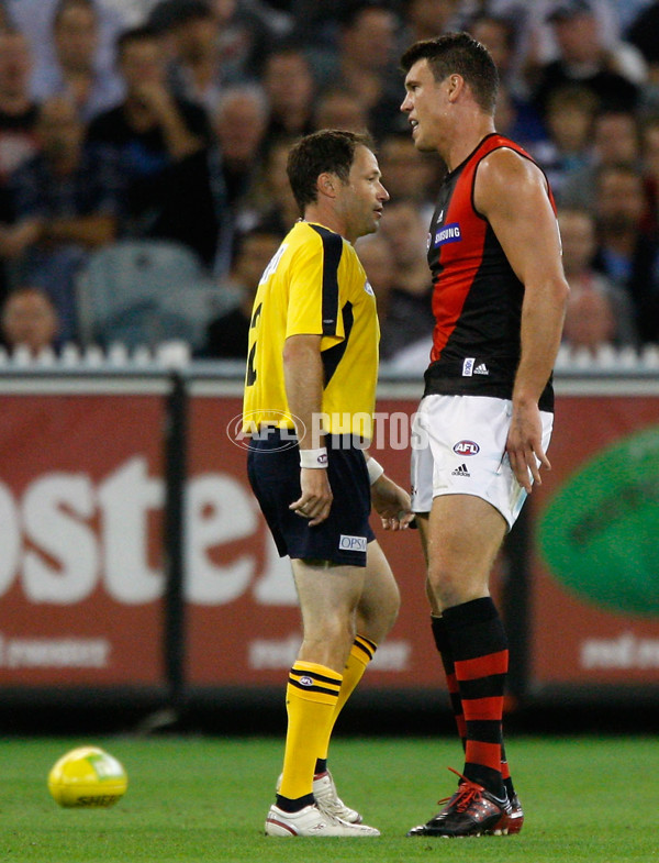 AFL 2010 Rd 01 - Geelong v Essendon - 200999