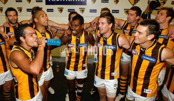 AFL 2010 Rd 01 - Melbourne v Hawthorn - 201112