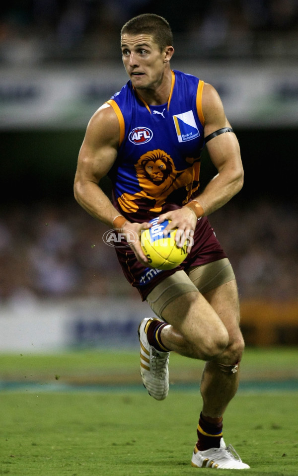 AFL 2010 Rd 02 - Brisbane v Carlton - 201630