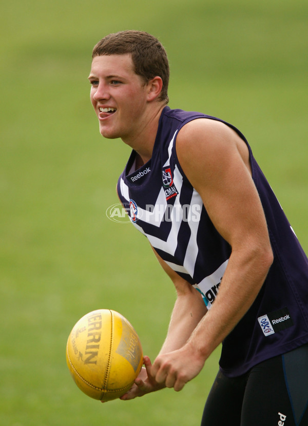 AFL 2010 Training - Fremantle 210410 - 204130