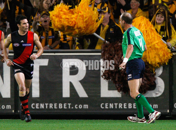 AFL 2010 Rd 06 - Essendon v Hawthorn - 205650