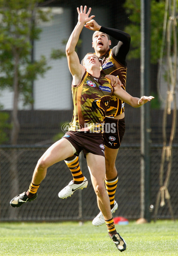 AFL 2010 Training - Hawthorn 040510 - 205873