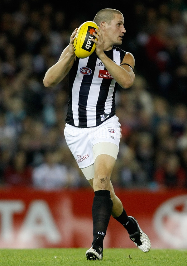 AFL 2009 NAB Cup Rd 03 - Collingwood v Essendon - 175051