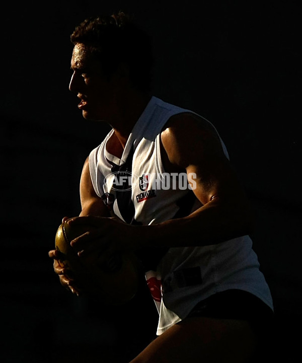 AFL 2009 Media - Fremantle Training 170409 - 178690