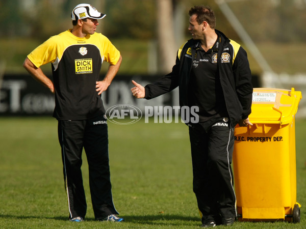 AFL 2009 Media - Richmond Training 190509 - 181808