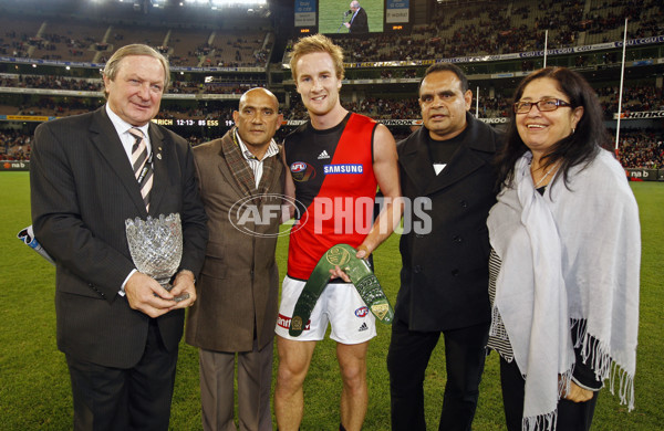 AFL 2009 Rd 09 - Richmond v Essendon - 182598