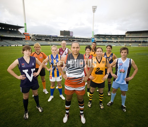 AFL 2009 Media - AFL Womens Championship 020609 - 183424