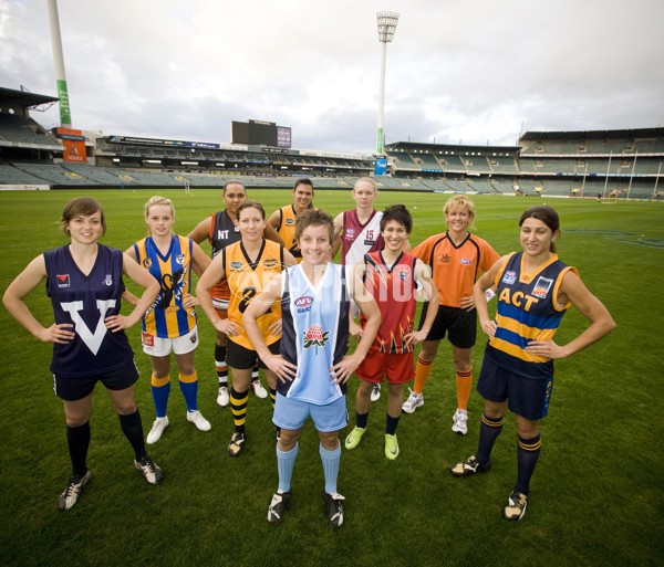 AFL 2009 Media - AFL Womens Championship 020609 - 183428