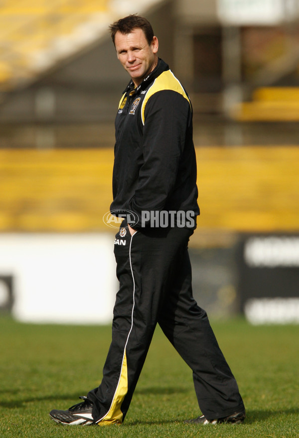 AFL 2009 Media - Richmond Training Session 030609 - 183449