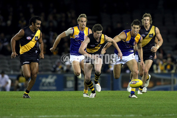 AFL 2009 Rd 12 - Richmond v West Coast - 186835