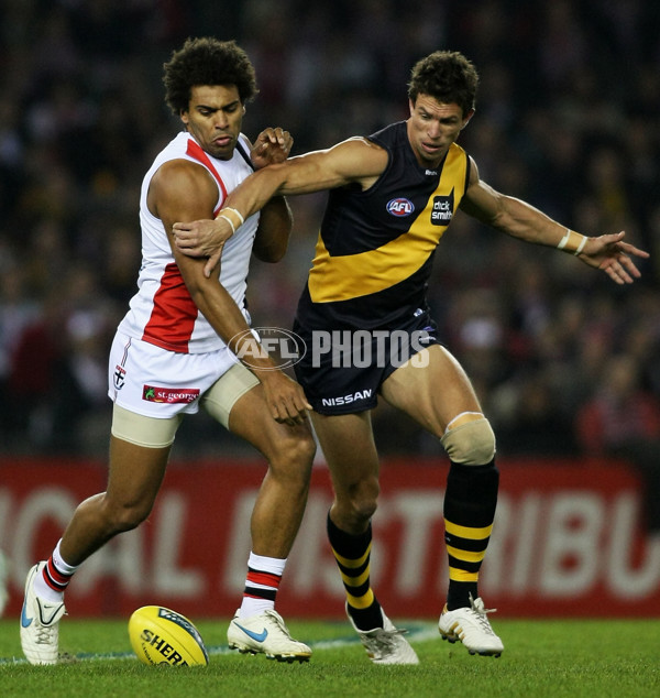 AFL 2010 Rd 11 - Richmond v St KIlda - 209391