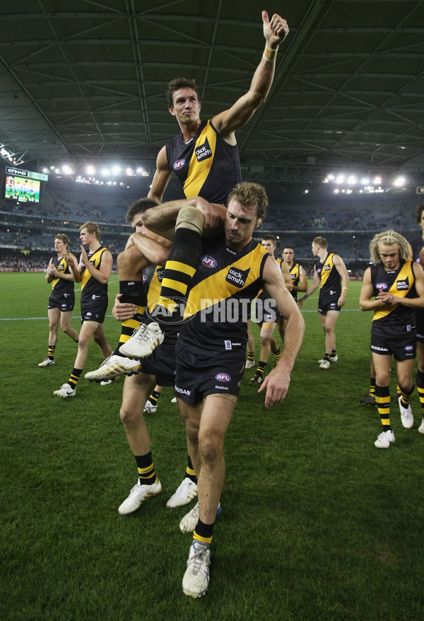 AFL 2010 Rd 11 - Richmond v St KIlda - 209400