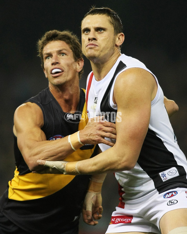 AFL 2010 Rd 11 - Richmond v St KIlda - 209390