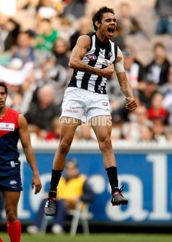 AFL 2010 Rd 12 - Melbourne v Collingwood - 210500