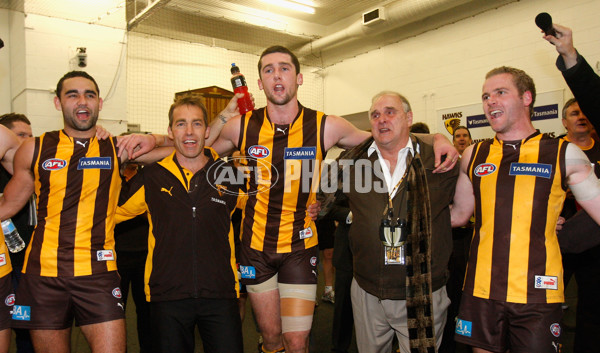 AFL 2010 Rd 13 - Hawthorn v Essendon - 210703