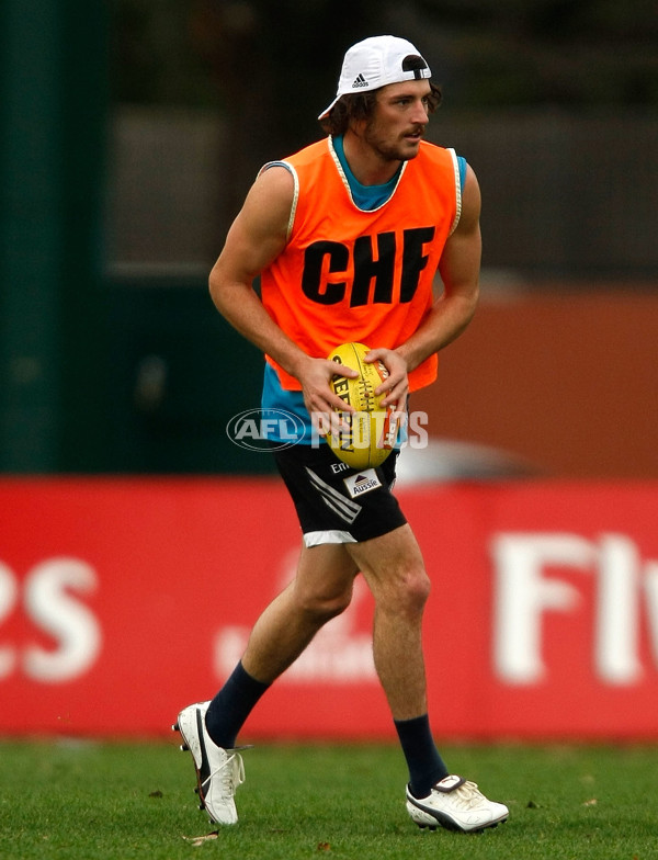 AFL 2010 Training - Collingwood 250610 - 211088