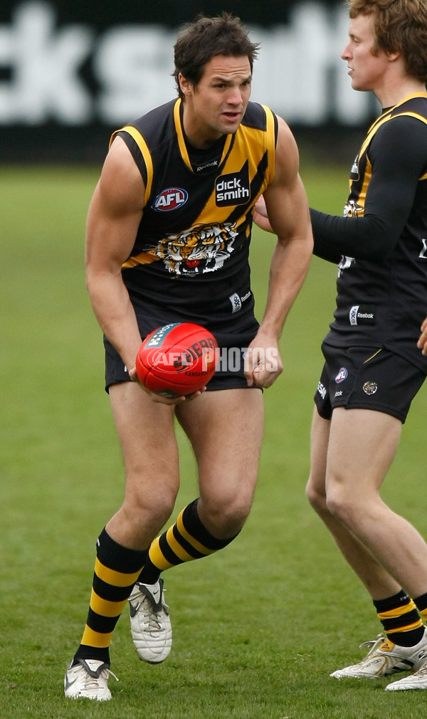 AFL 2010 Training - Richmond 290610 - 211516