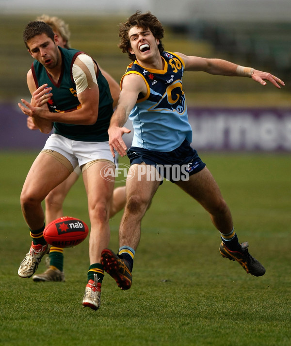 2010 NAB AFL Under 18 Championship - TAS v NSW ACT - 211543