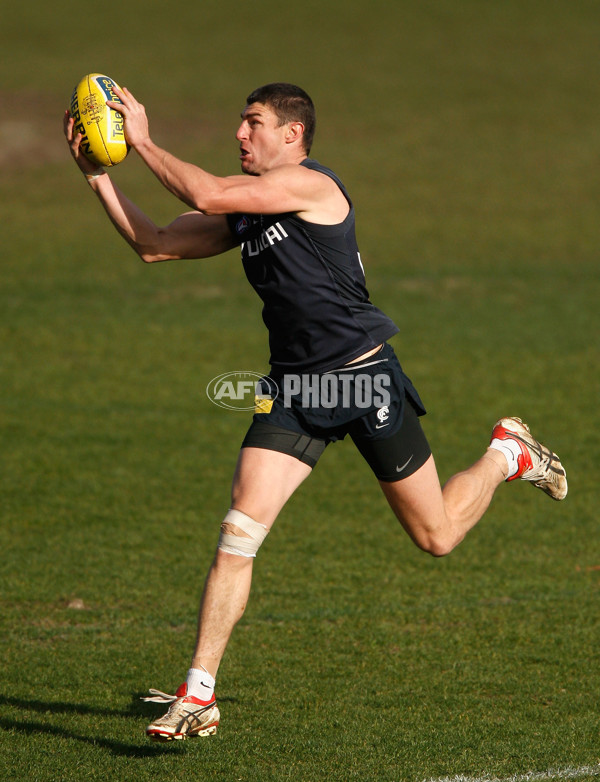 AFL 2010 Training - Carlton 300610 - 211611