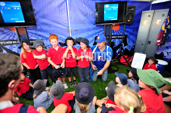 AFL 2011 Media - Melbourne Community Camp 140211 - 222792