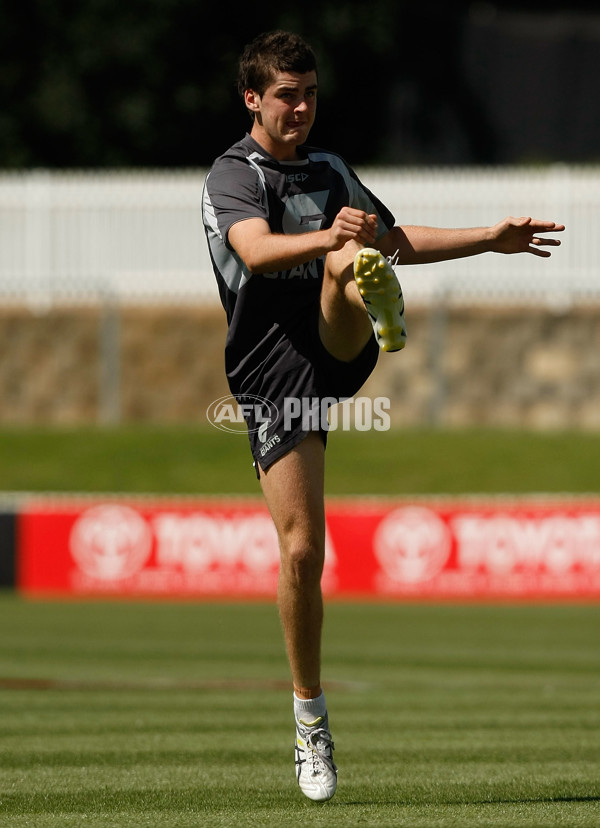 AFL 2011 Training - GWS 250211 - 223647