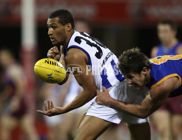 AFL 2009 Rd 17 - Brisbane v North Melbourne - 188135