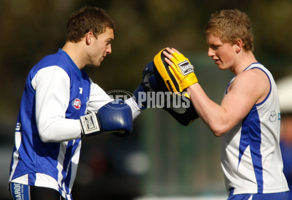 AFL 2009 Media - North Melbourne Training 280709 - 188510