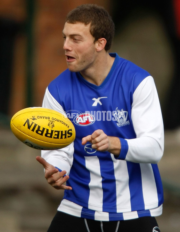 AFL 2009 Media - North Melbourne Training 280709 - 188509