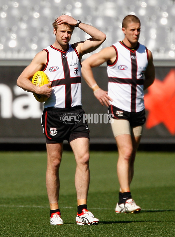 AFL 2009 Media - St Kilda Training Session 160909 - 194292