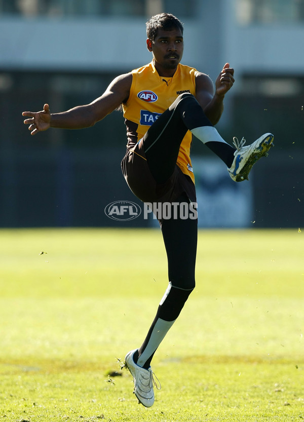 AFL 2010 Training - Hawthorn 090710 - 212451