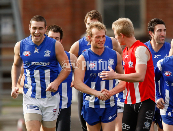 AFL 2010 Training - North Melbourne 290710 - 214038