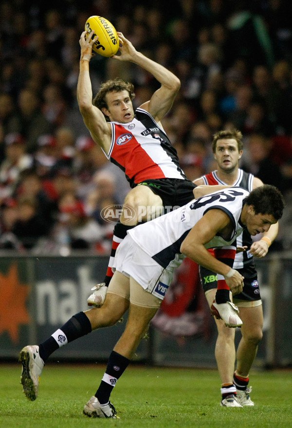 AFL 2008 Rd 02 - St Kilda v Carlton - 125212