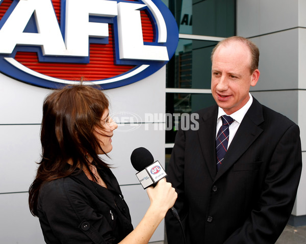 AFL 2008 Media - Scott McLaren 300th Game Media Conference - 129733