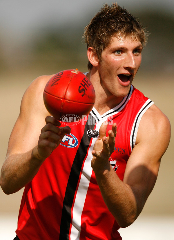 AFL 2008 Media - St Kilda Training 080408 - A-34982271