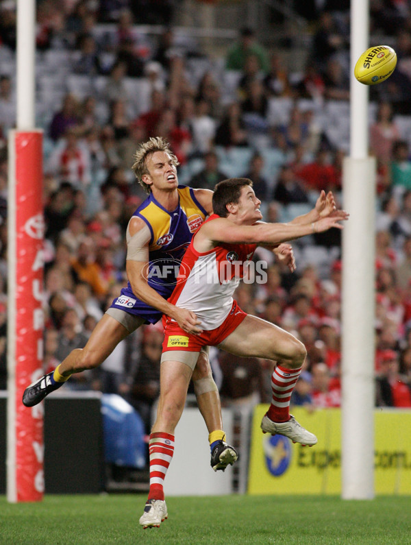 AFL 2008 Rd 04 - Sydney v West Coast - 130396