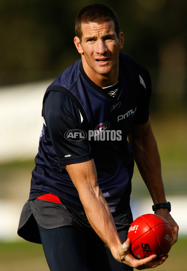 AFL 2008 Media - Melbourne Training 290408 - 138959